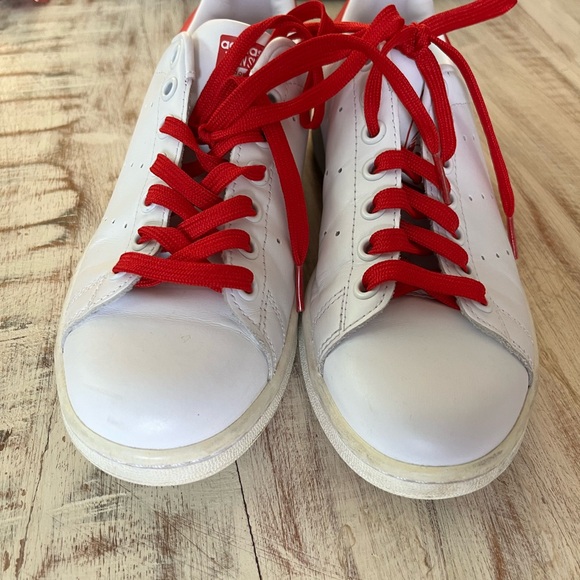 Red and white Adidas Stan Smith - EUC - Picture 6 of 6